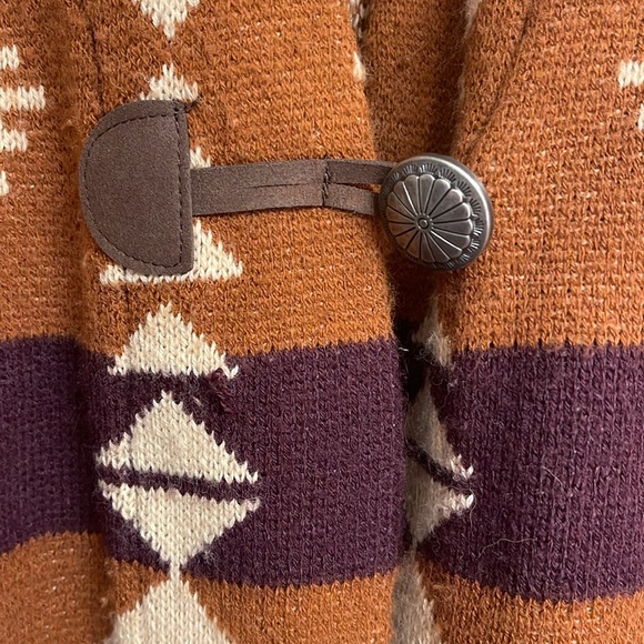 Sweater - Picture 3 of 4